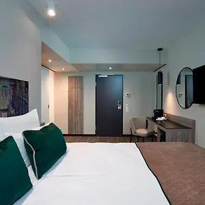Leonardo West 4* Vienne