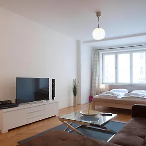 **** Aparthotel Dlouha - Old Town Czech Republic